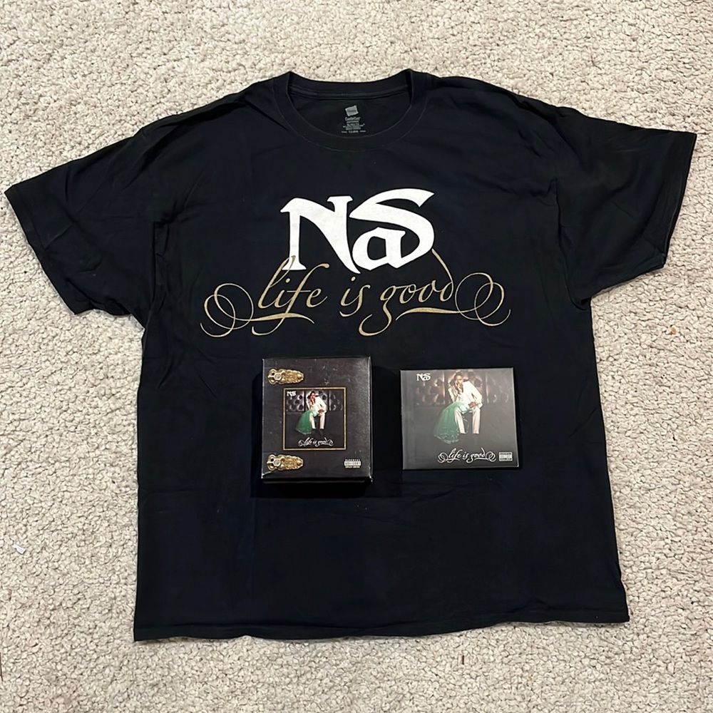 Nas Life is good Deluxe CD and Exclusive T-Shirt